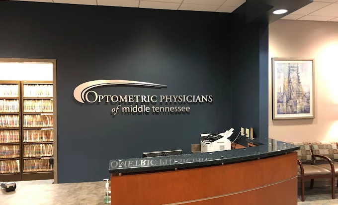 2020-08-26 (2) opmt-vision-centers-front-desk